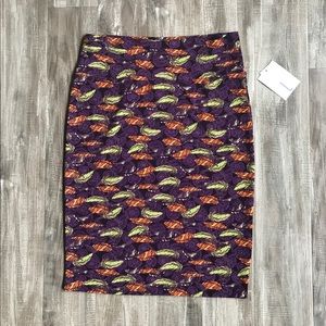 Lularoe Cassie Pencil Skirt Feather Print Size L